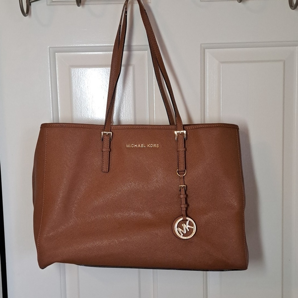 Michael Kors Jet Set Saffiano Leather Tote